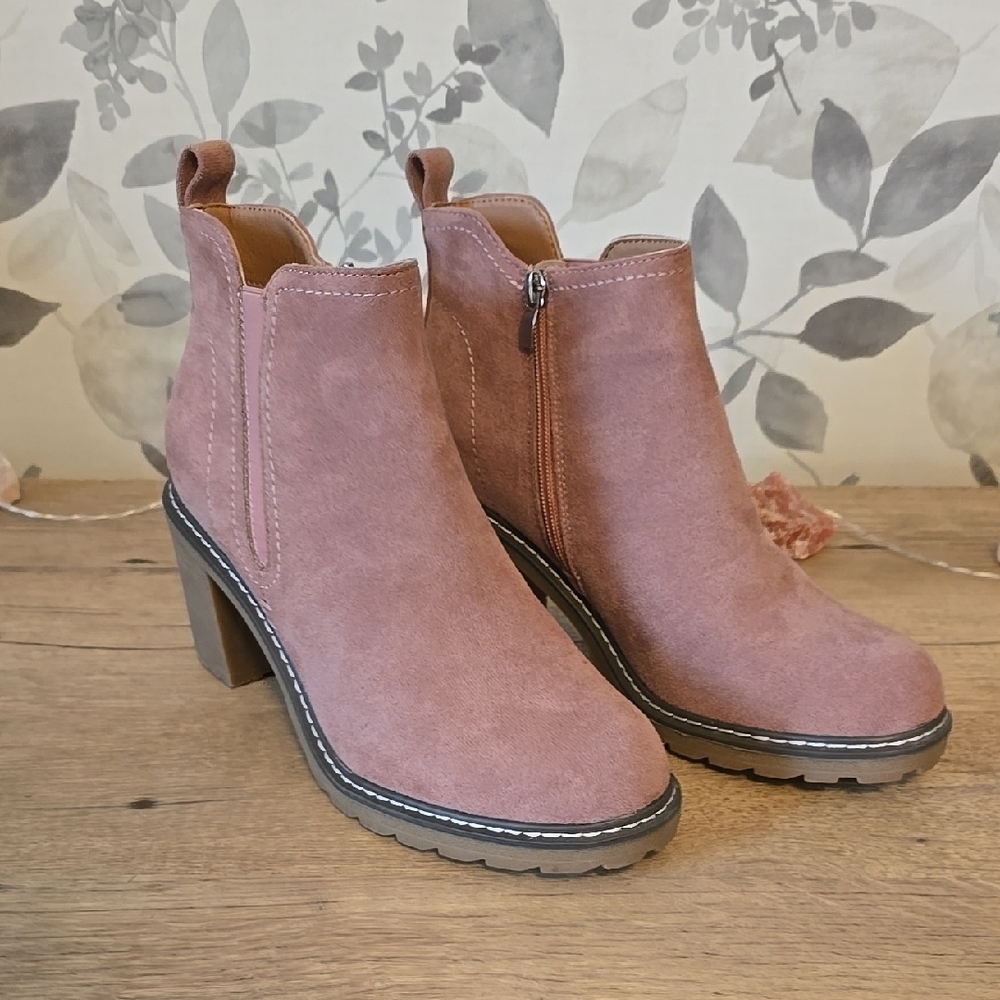 Corkys Bite Me Bootie in Blush // Ankle boot